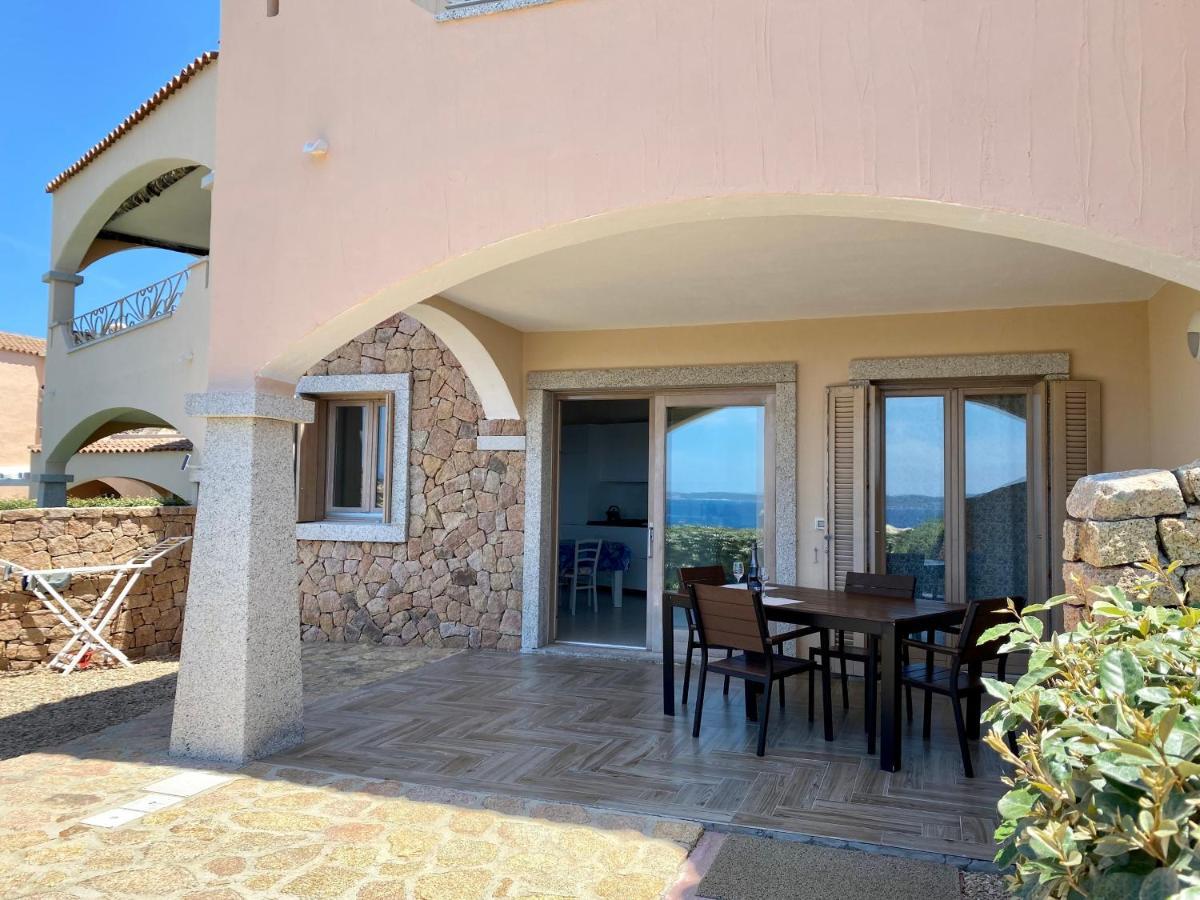 A Punta Tegge Il Mare La Spiaggia Il Tramonto La Maddalena  Kültér fotó